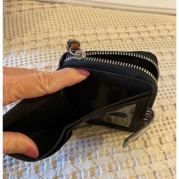 Liz Claiborne Wallet Zebra Animal Print Clutch Purse has 12 Credit Card Slots!! - Picture 6 of 12